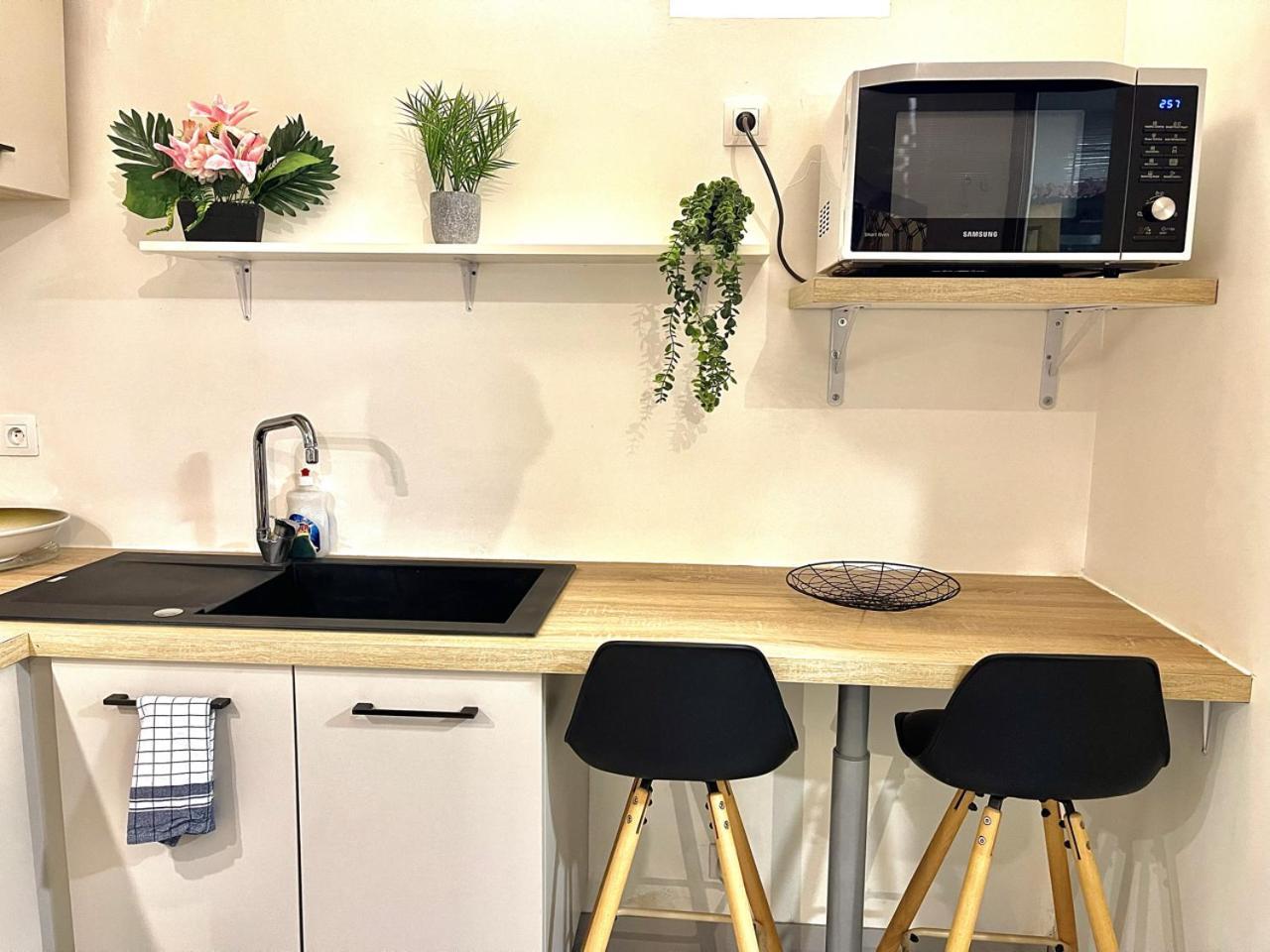 شقة *Le Lotus*Fiber Wifi*Hyper Center* سالو دو بروفونْسْ المظهر الخارجي الصورة